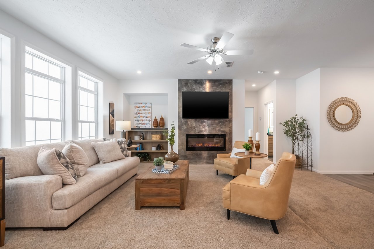 Big Sky 2868M Living Room 2