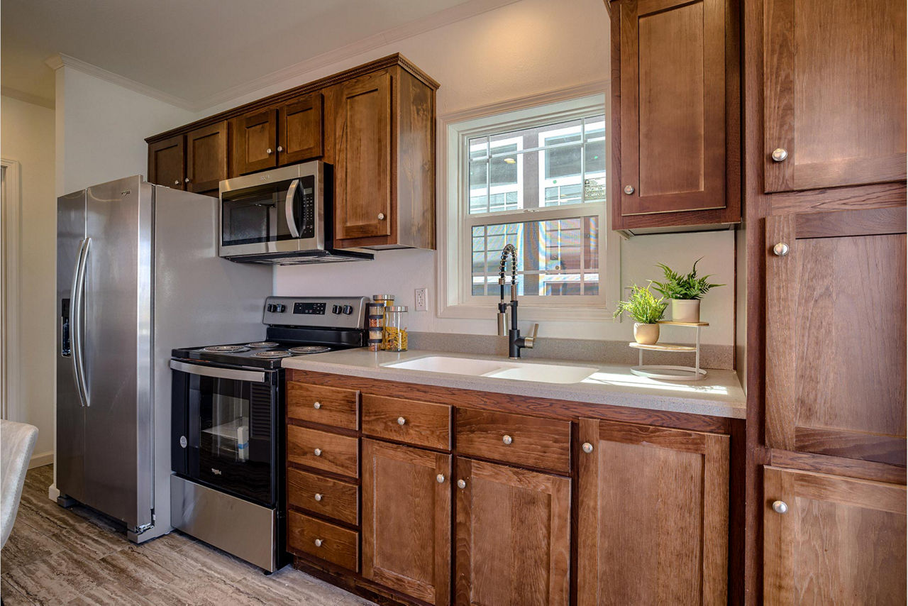 Country---Cottage-Kitchen---1