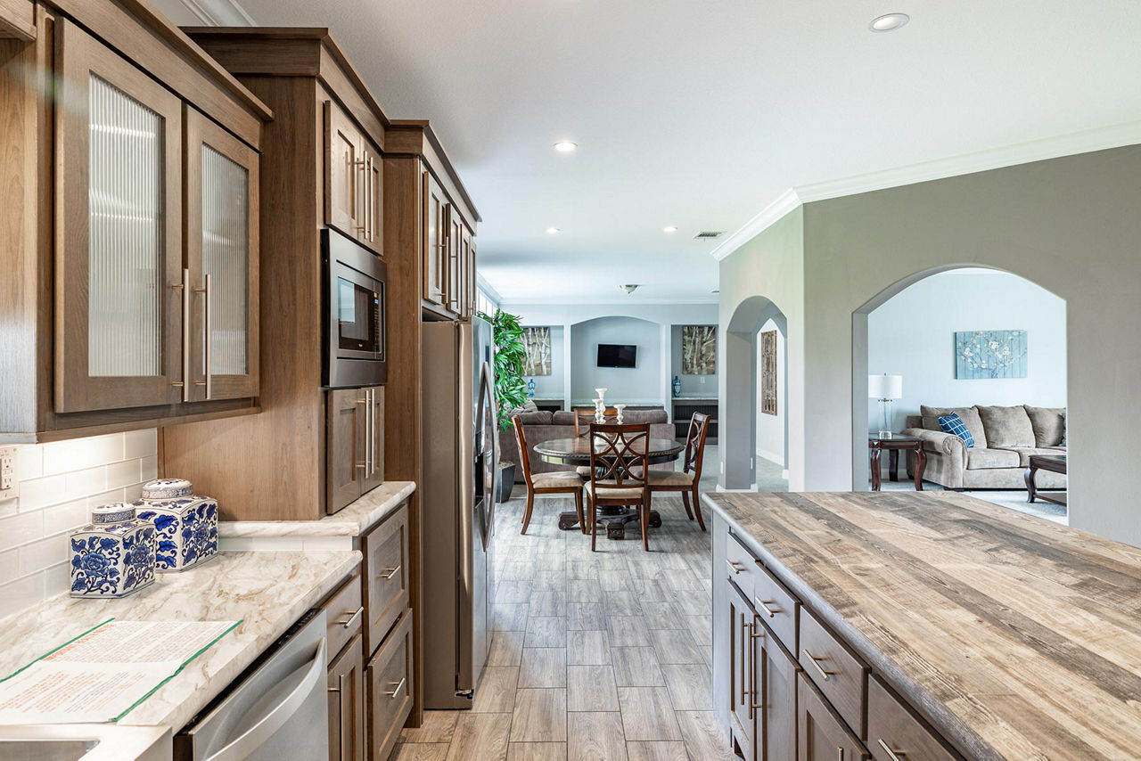 Cypress-Manor-C0764B-Kitchen-5