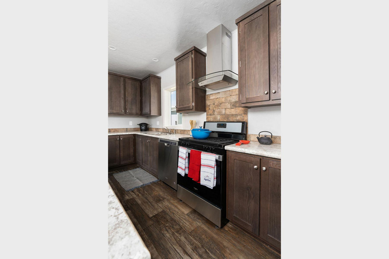 Dreamworks-4563B-Kitchen-7