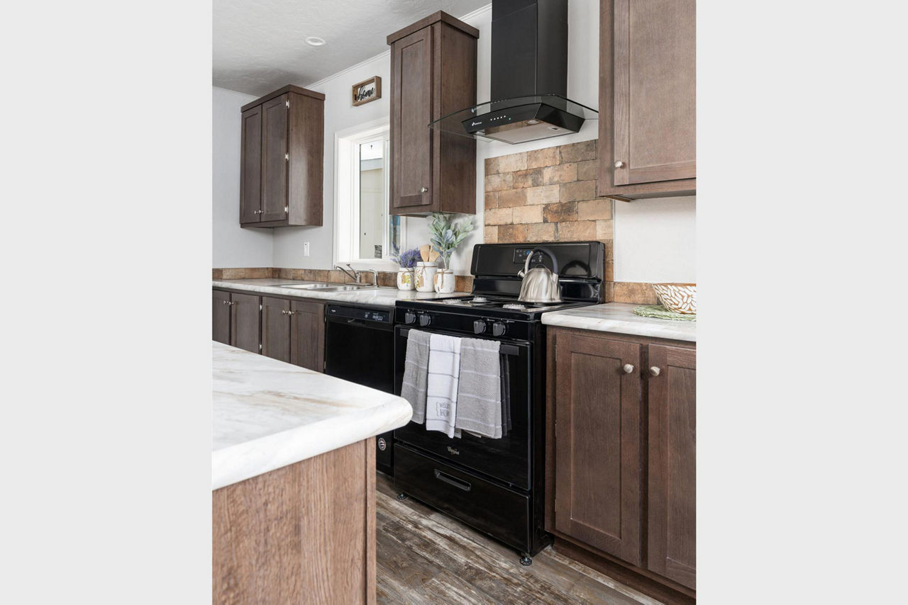 Dreamworks-4603F-Kitchen-5