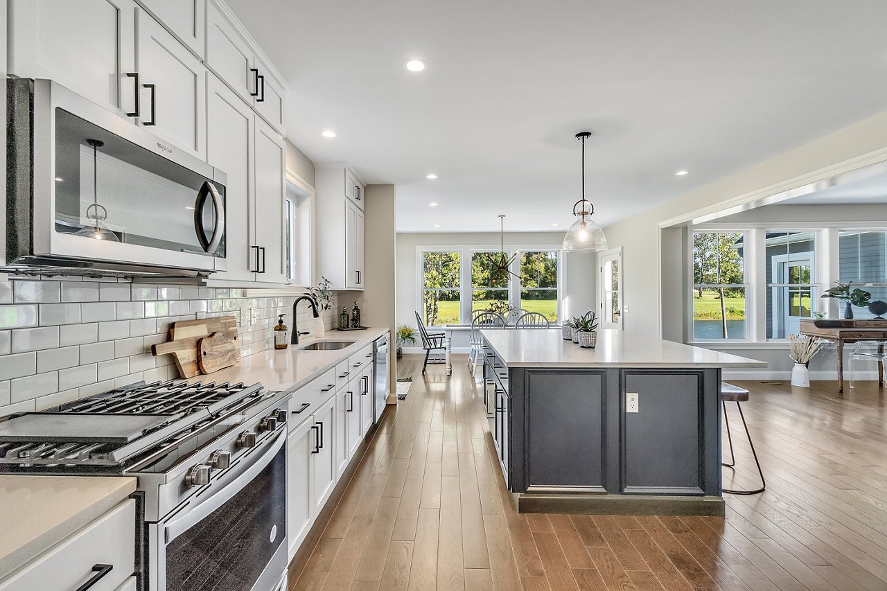 Grande View Kitchen 4