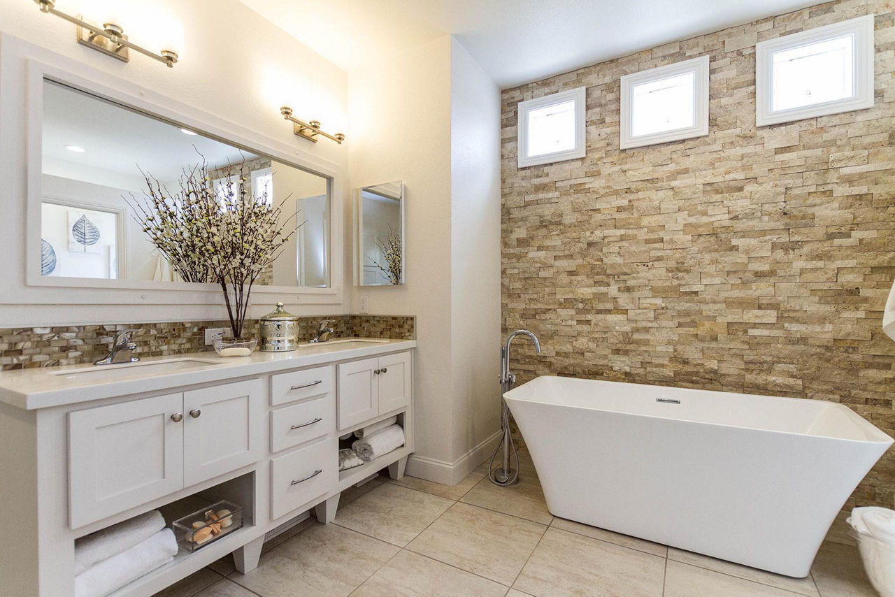 Kingsbrook KB34 master bath 2