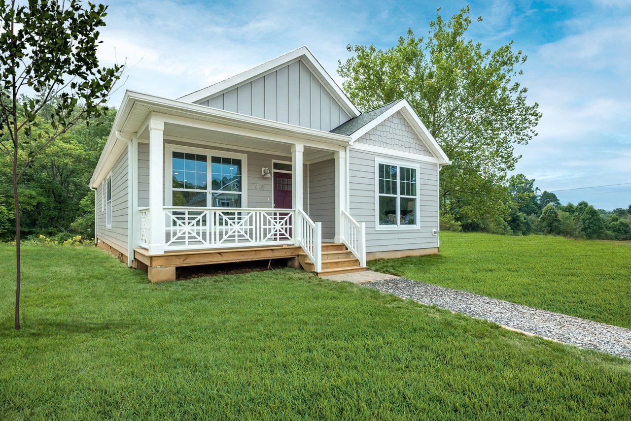 Laurel II Exterior