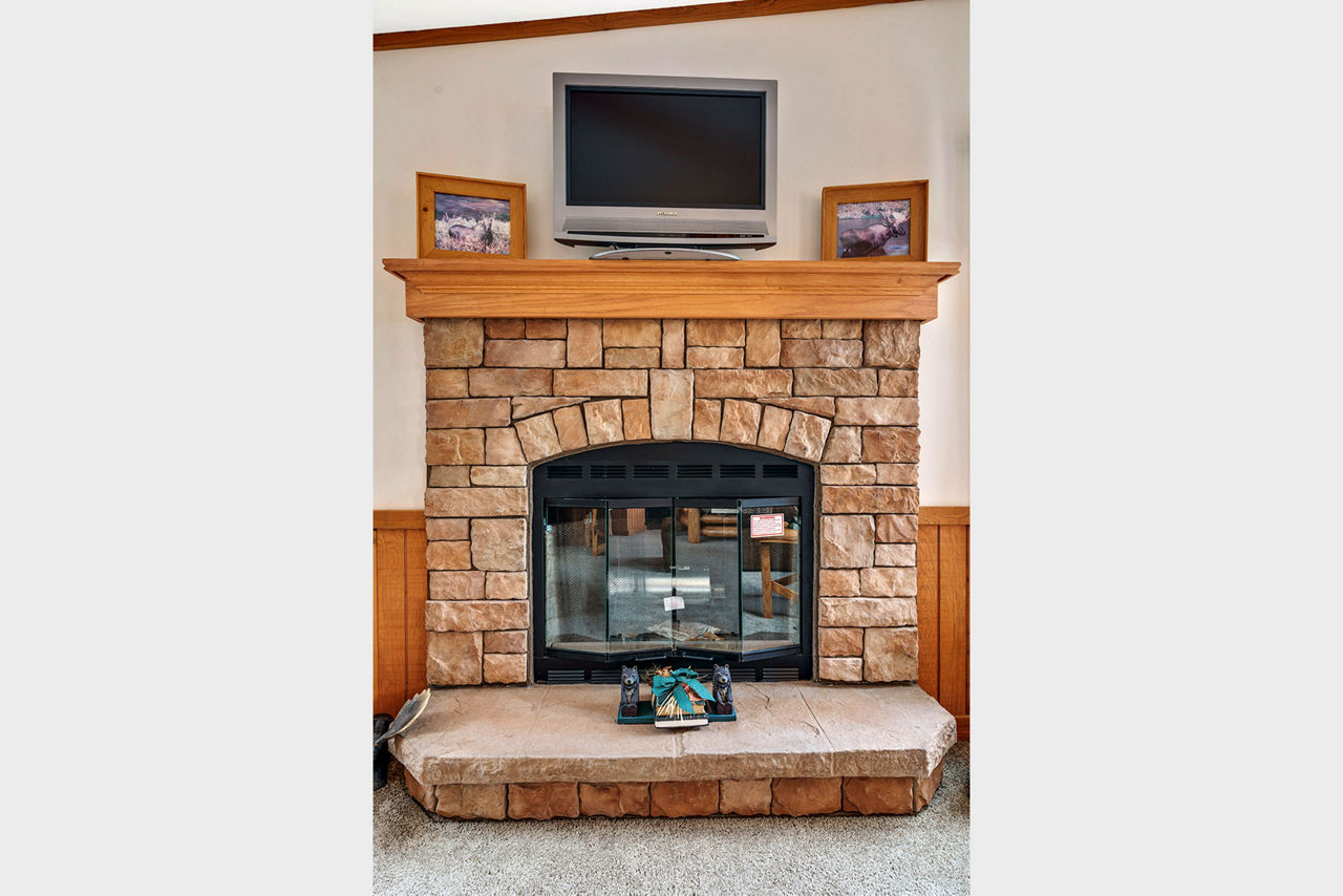 Lexington-A236-MT-fireplace