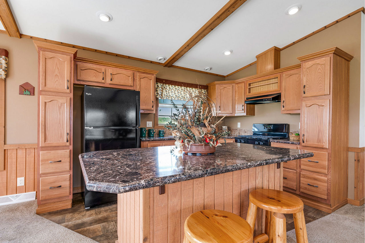 Lexington-A236-MT-kitchen-2