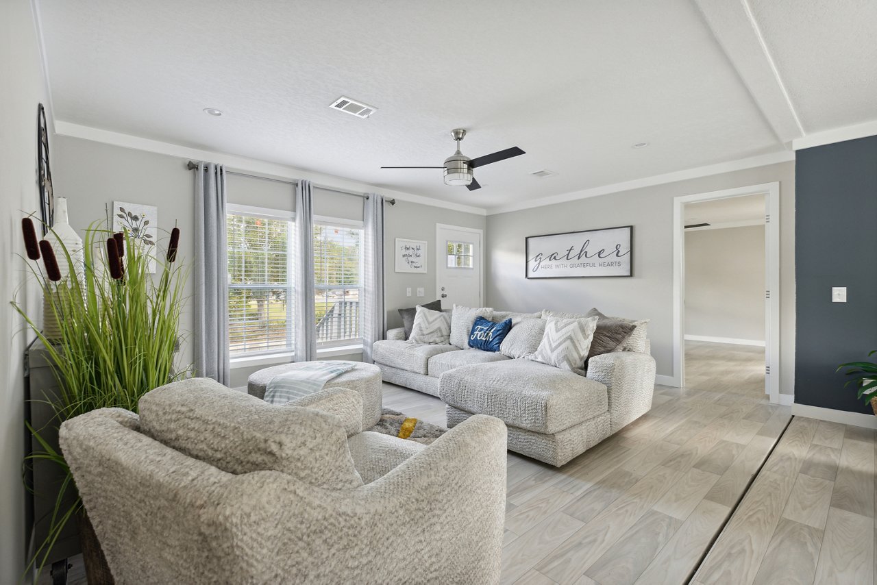 Liberty 2860459 Living Room