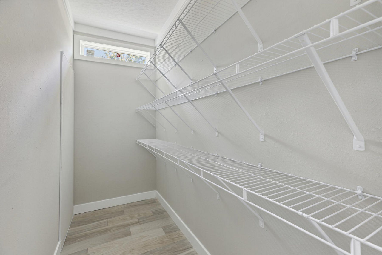 Liberty-2860459-Walk-In-Pantry