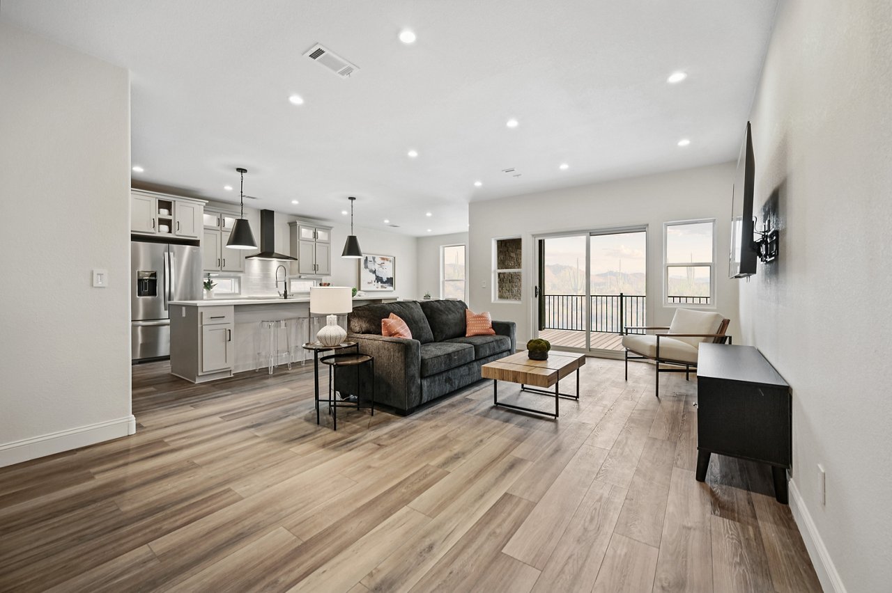 Mammoth Park - Living Room 1