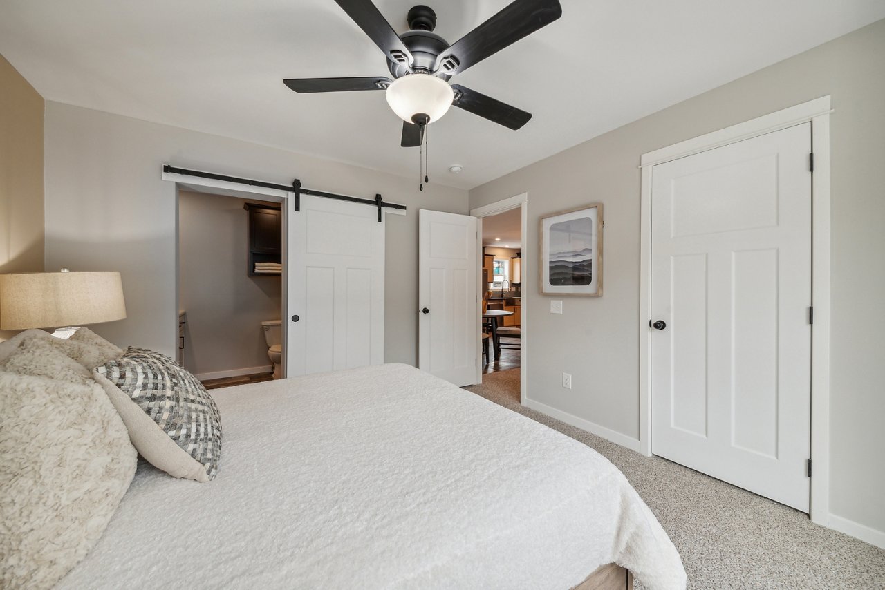 Merlot Primary Bedroom 4