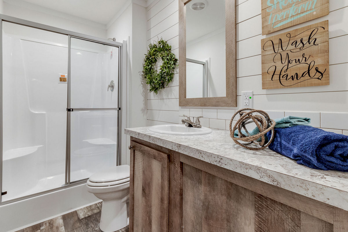 APX-122: Model 122 bath 2