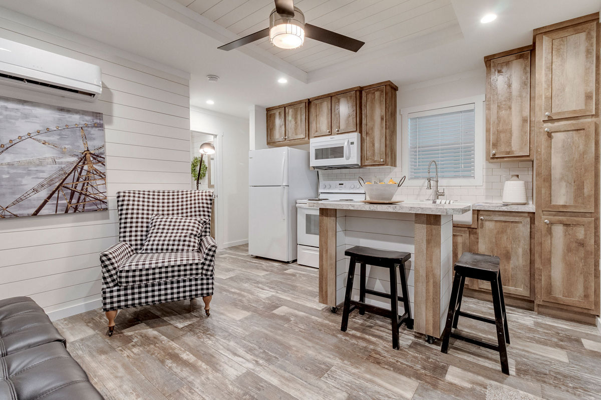 APX-122: Model 122 kitchen and living 2a