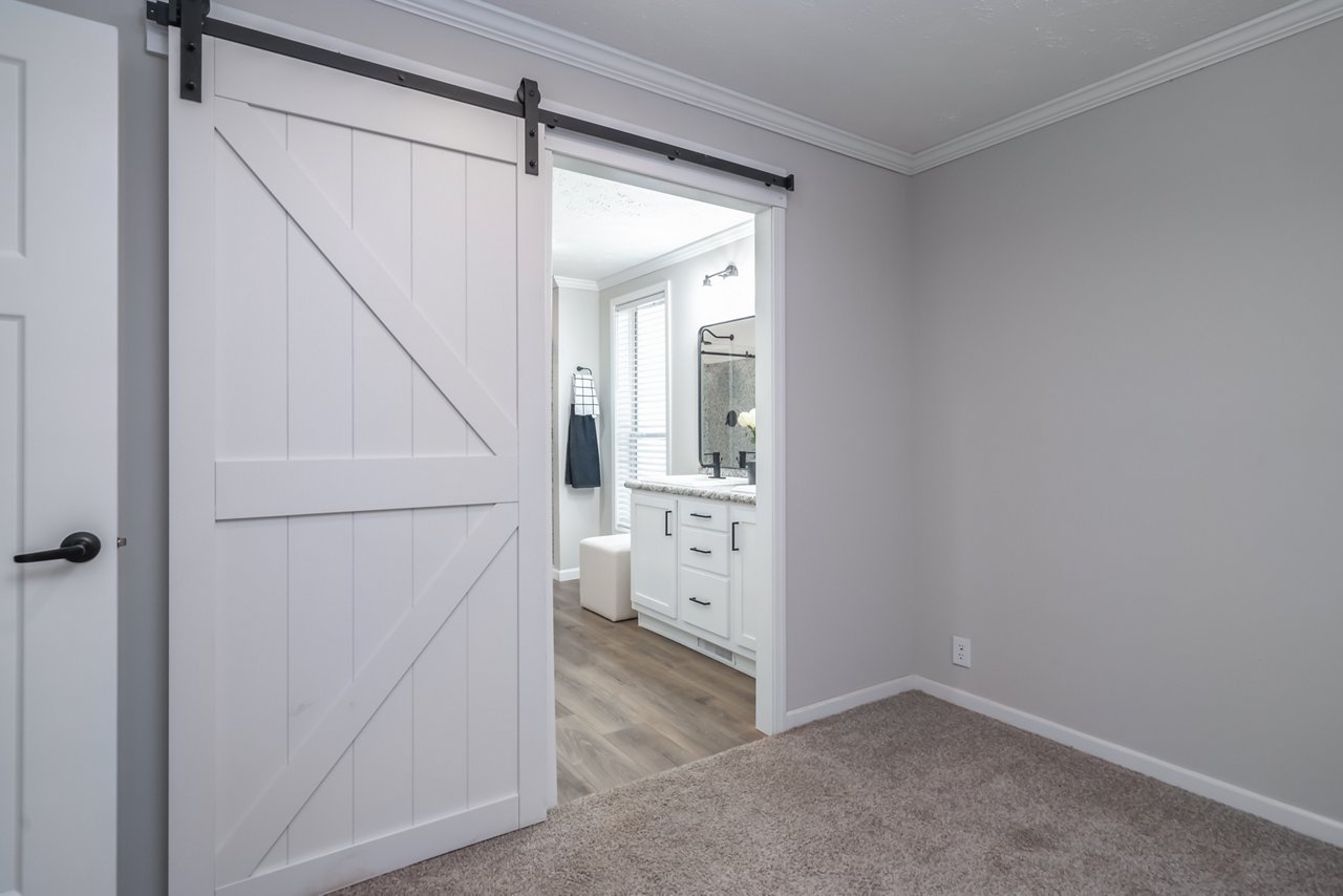 N621 Primary Bedroom