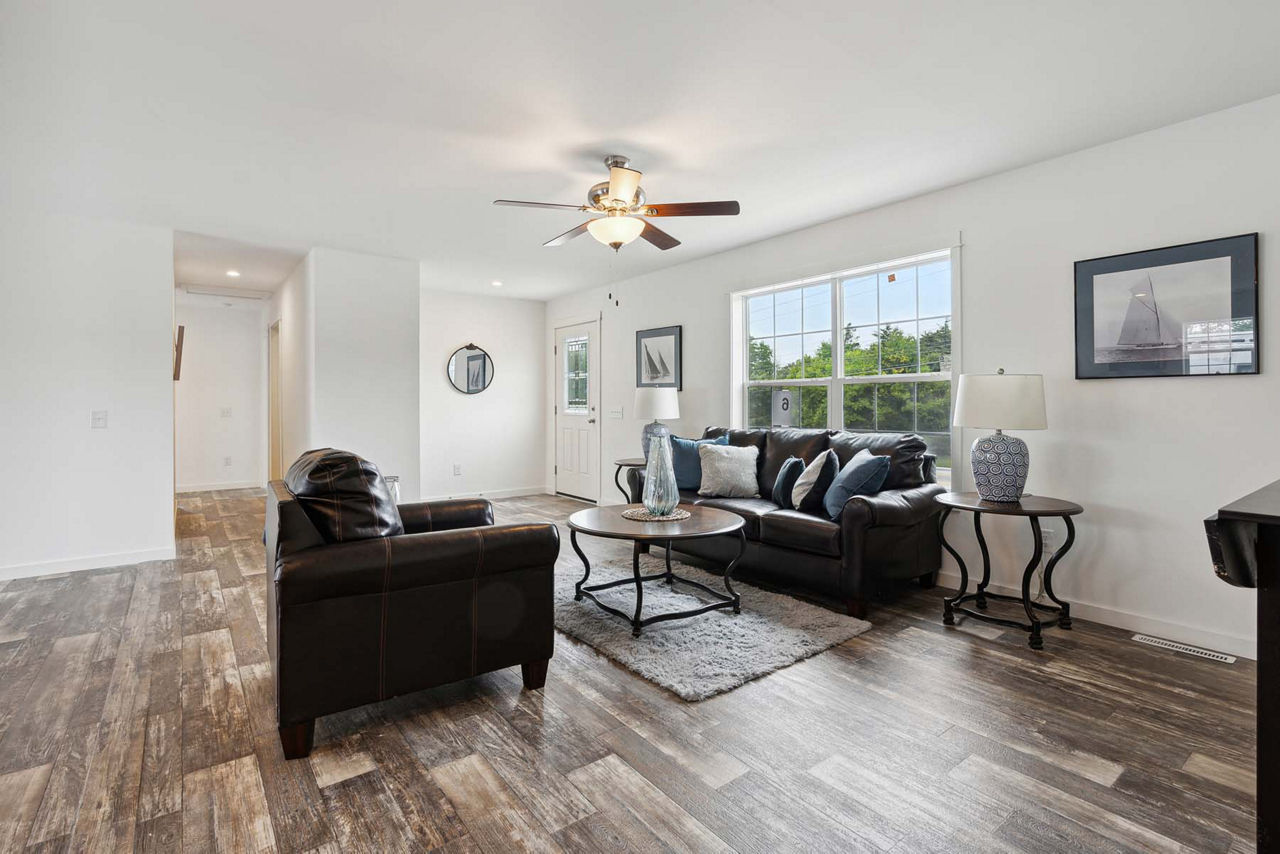 NE610 Living Room 1