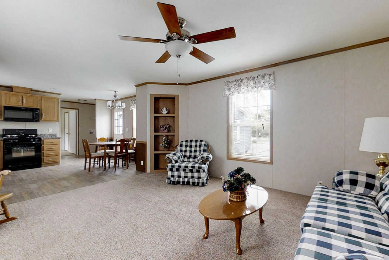 Northwood-F25206-Living-Room-3