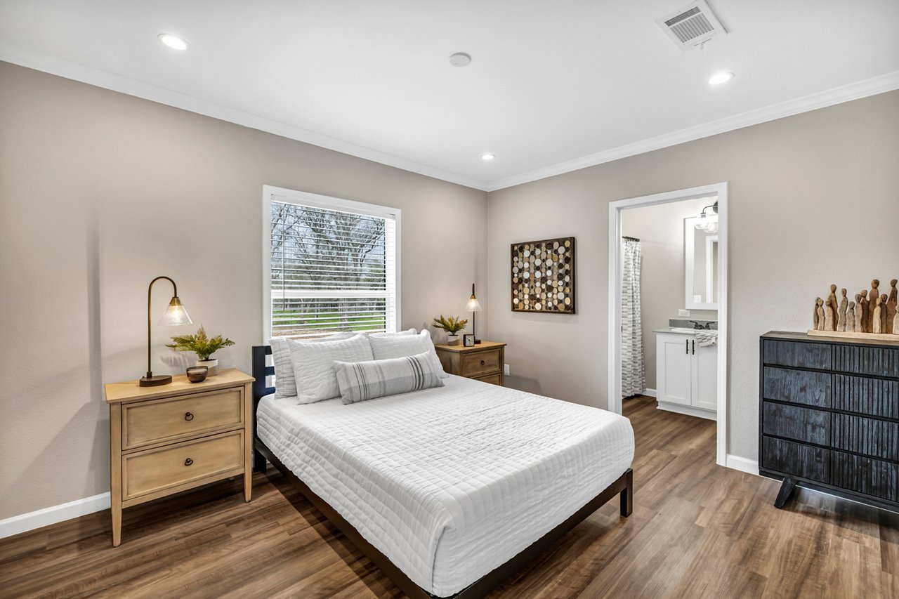 Olivia bedroom