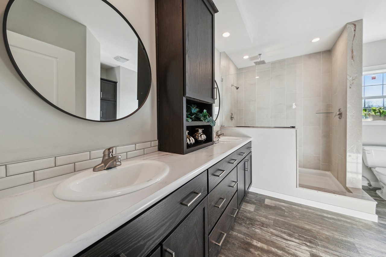 Pinot Primary Bath 1