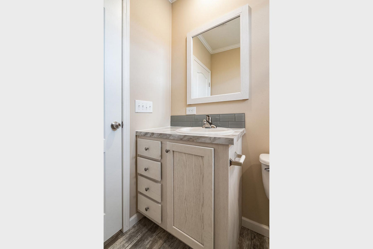 SIG4523E-bathroom-2