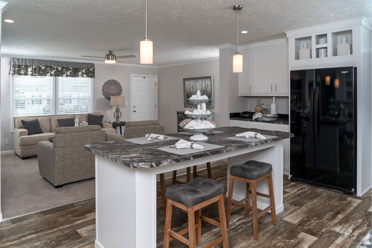 Spruce-Pine-2852-02-kitchen4