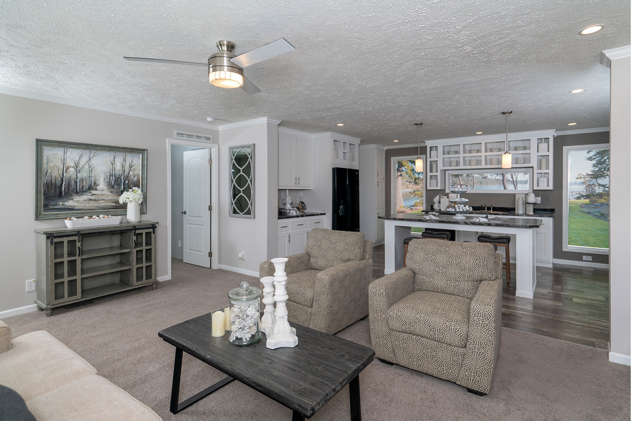 Spruce-Pine-2852-02-living-room3