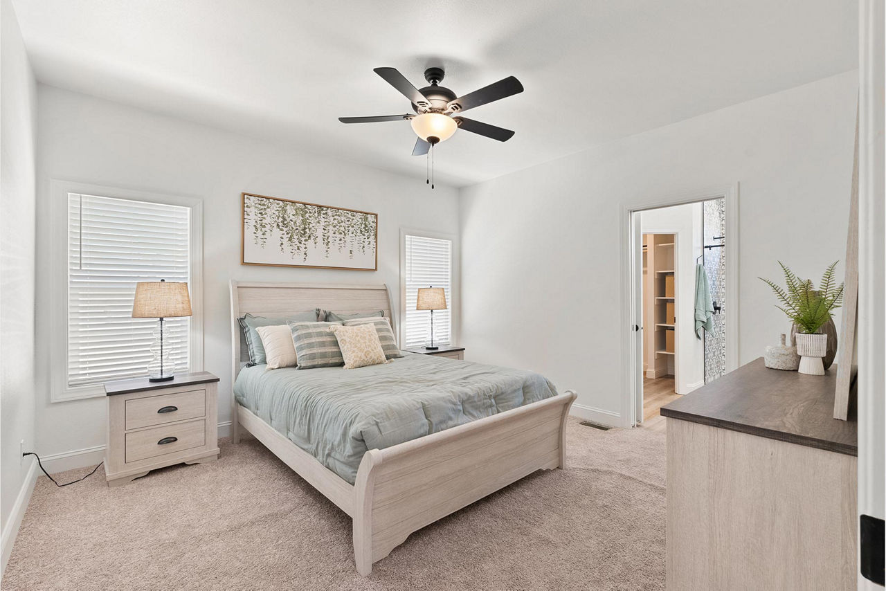 Sunset-Ridge-K596G--Primary-Bedroom-1