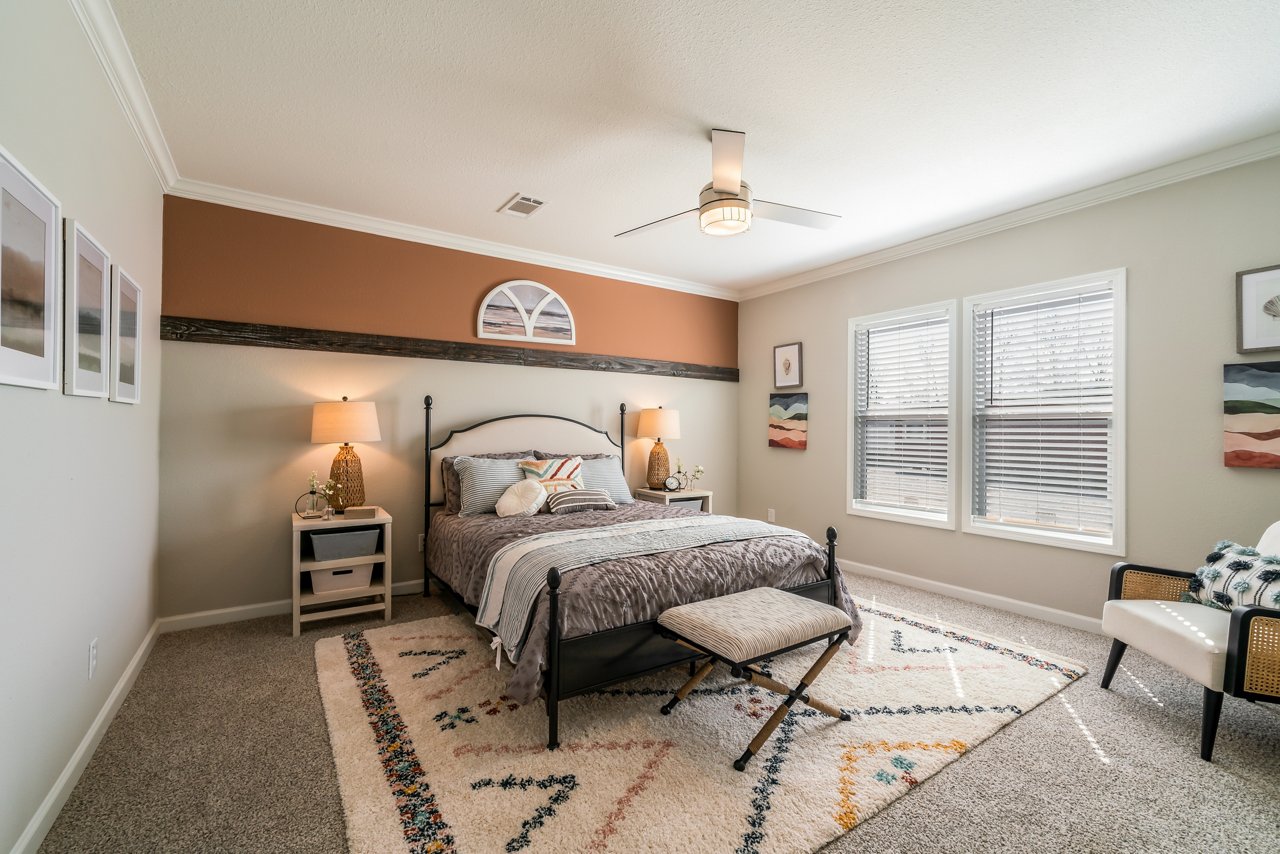 TE3260H32083 Primary Bedroom