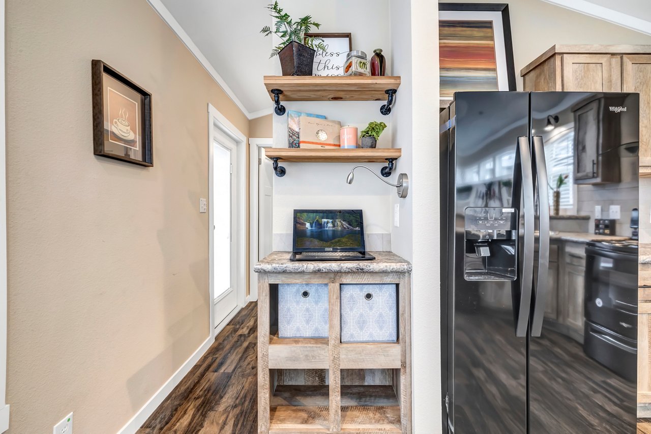THS1448AV Kitchen