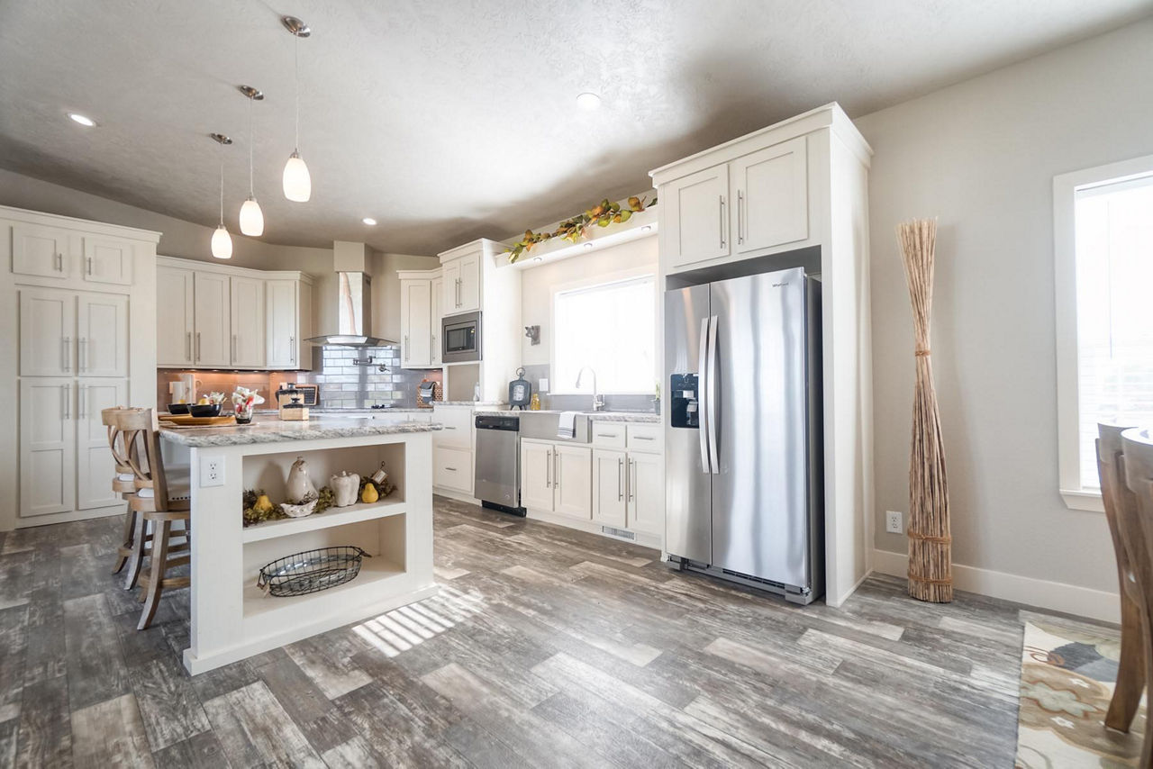 Transitions Plus 4663A kitchen 4