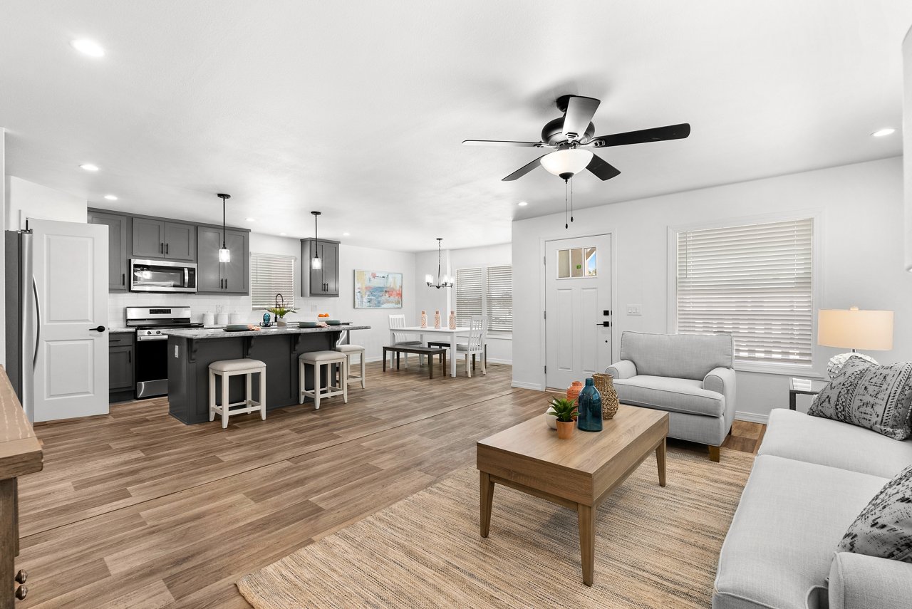 Victory M201B Living Room