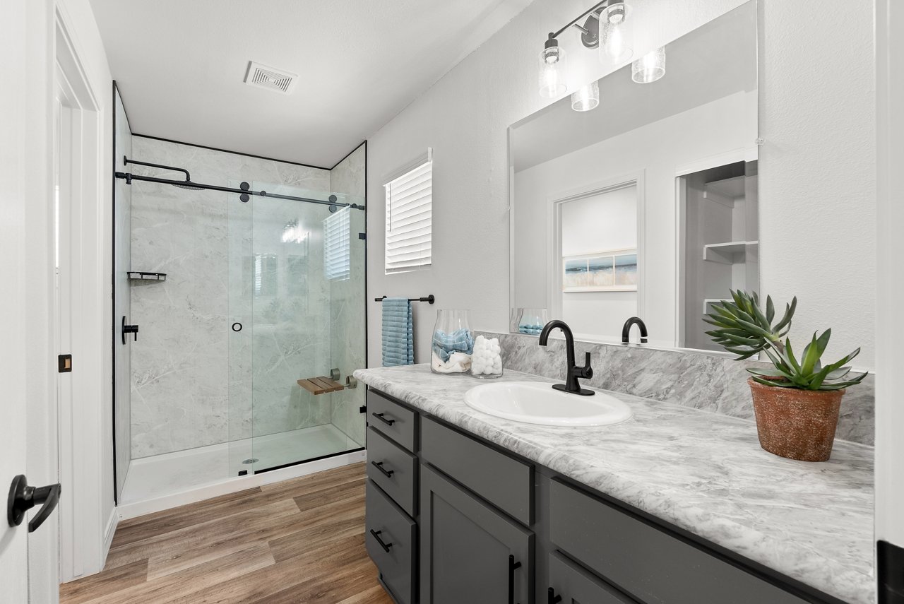 Victory M201B Primary Bath