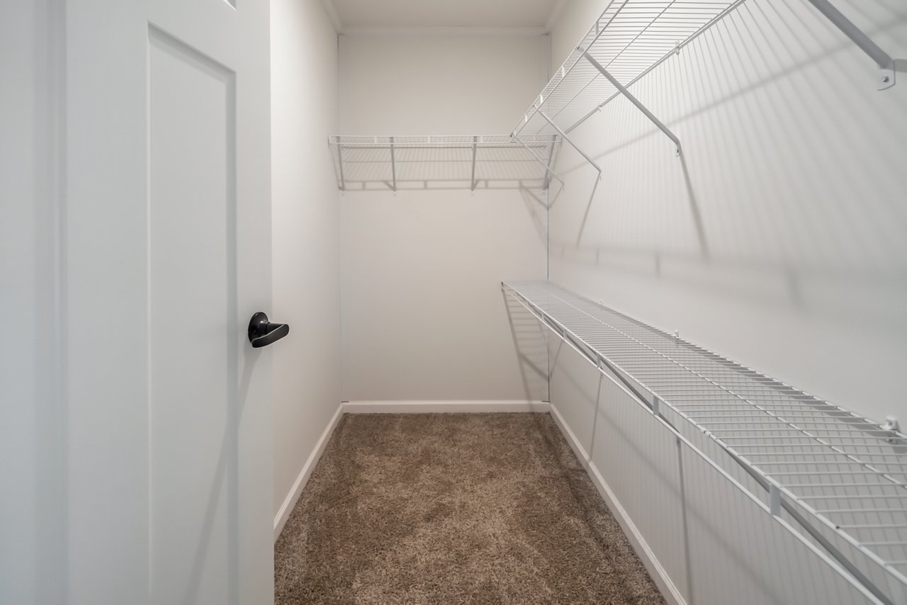Winston Primary Closet
