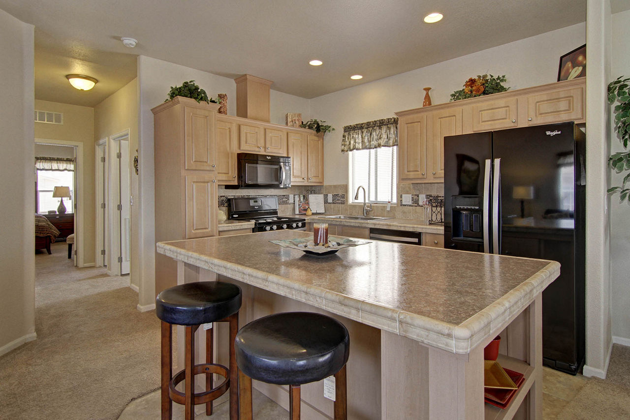 american-freedom-2444-kitchen-1