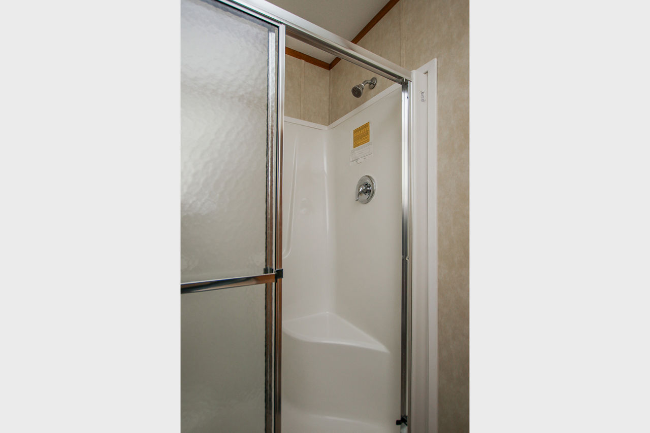 cn448-bathroom-2