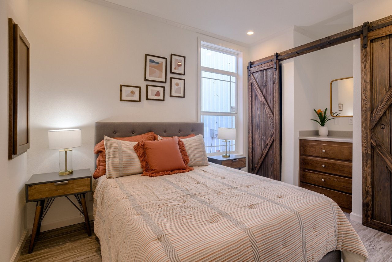 country cottage bedroom