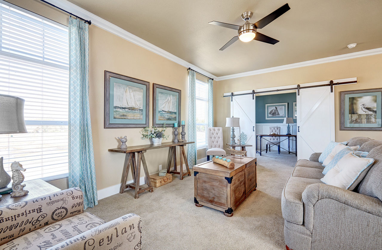 creekside-manor-4602s-living-room