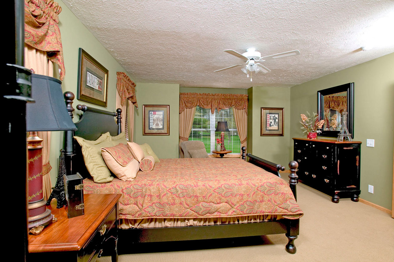 genesis-dawson-master-bedroom