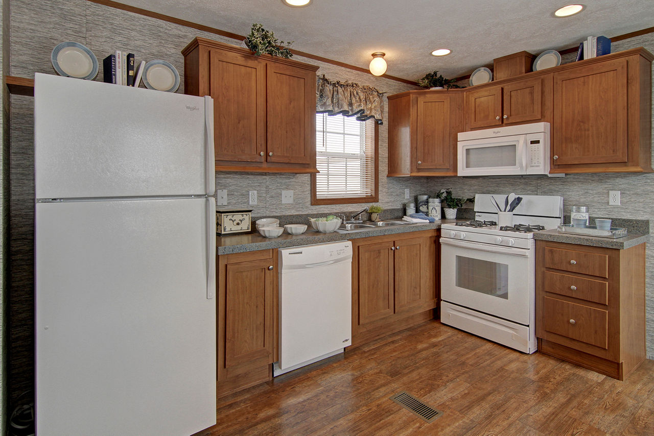 northwood-f25206-kitchen1