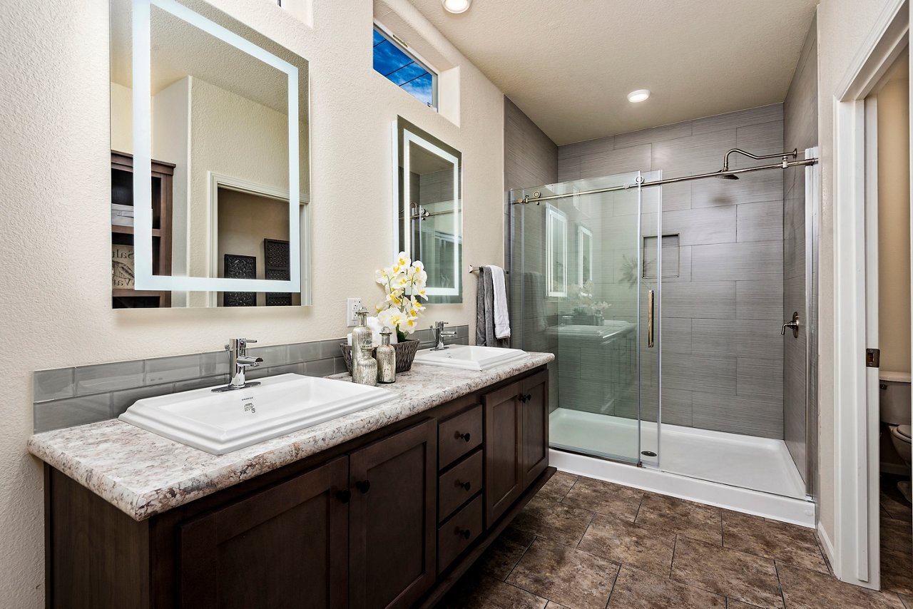 odyssey bathroom 01