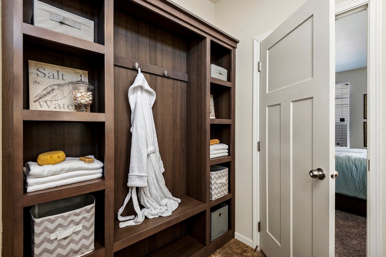 odyssey bathroom 03