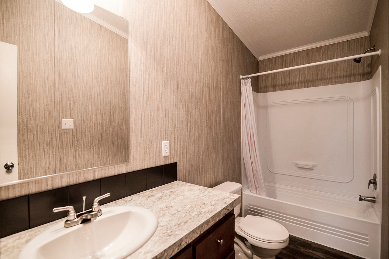 rio-grand-xl-bathroom-1-copy