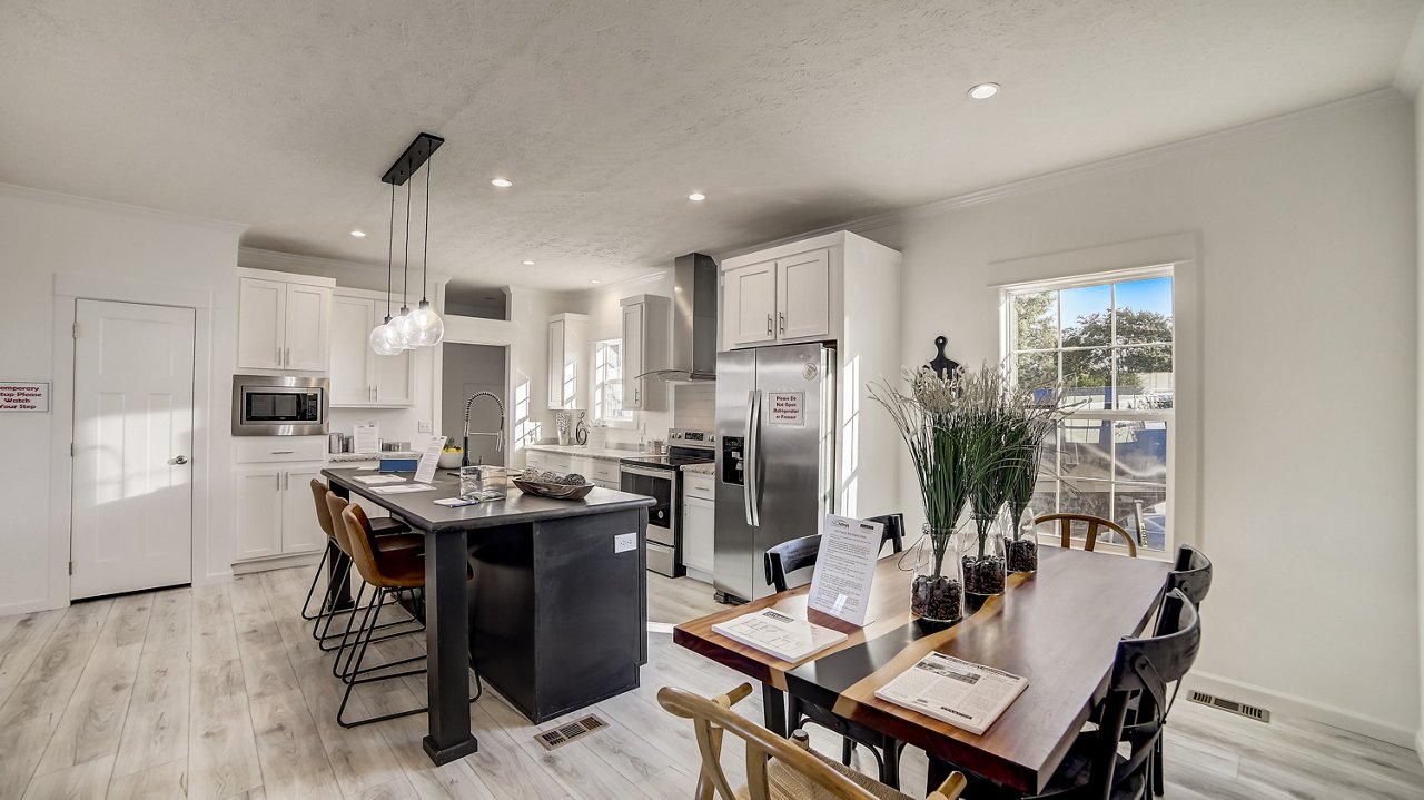 Ironclad 3260 Kitchen Dining 1