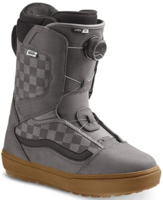 vans aura pro snowboard boots