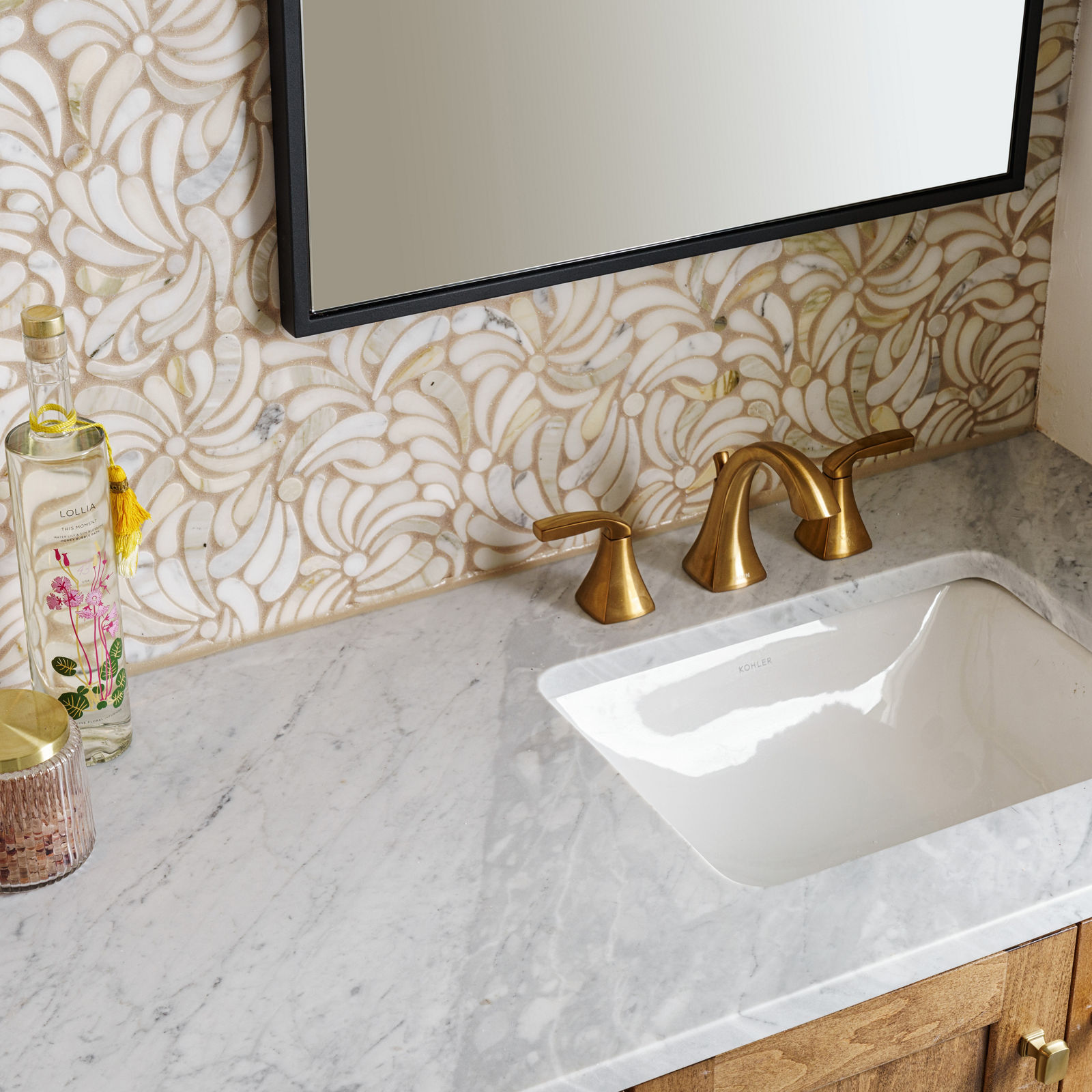 Carrara White Marble scene 3