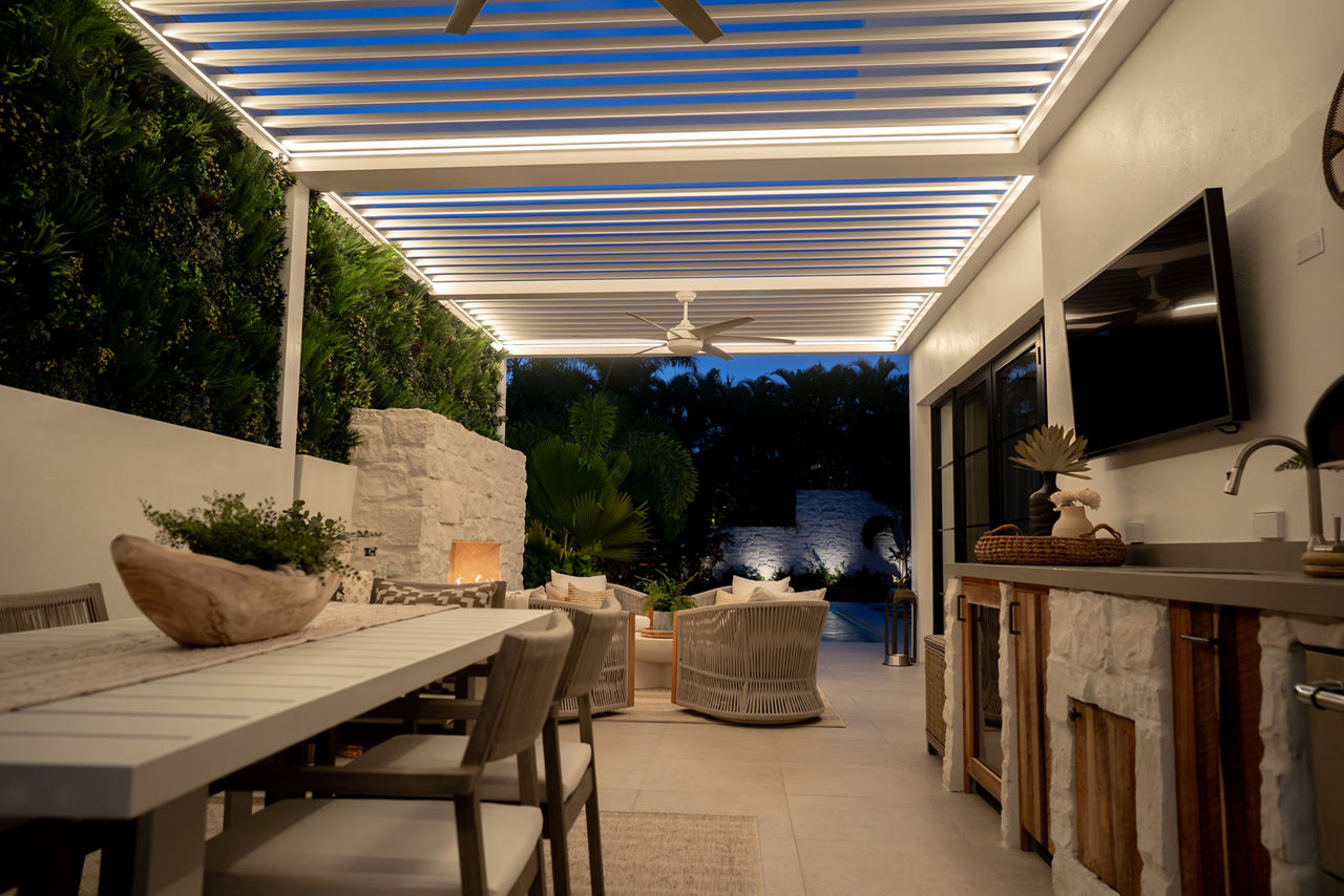 DAL_JoJoFletcher_DR07_Backyard_RES_27