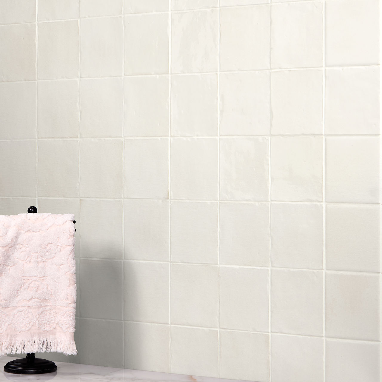 DAL_RA01_4x4_Pristine_Handcrafted_GL_LivePanel_Prop_01