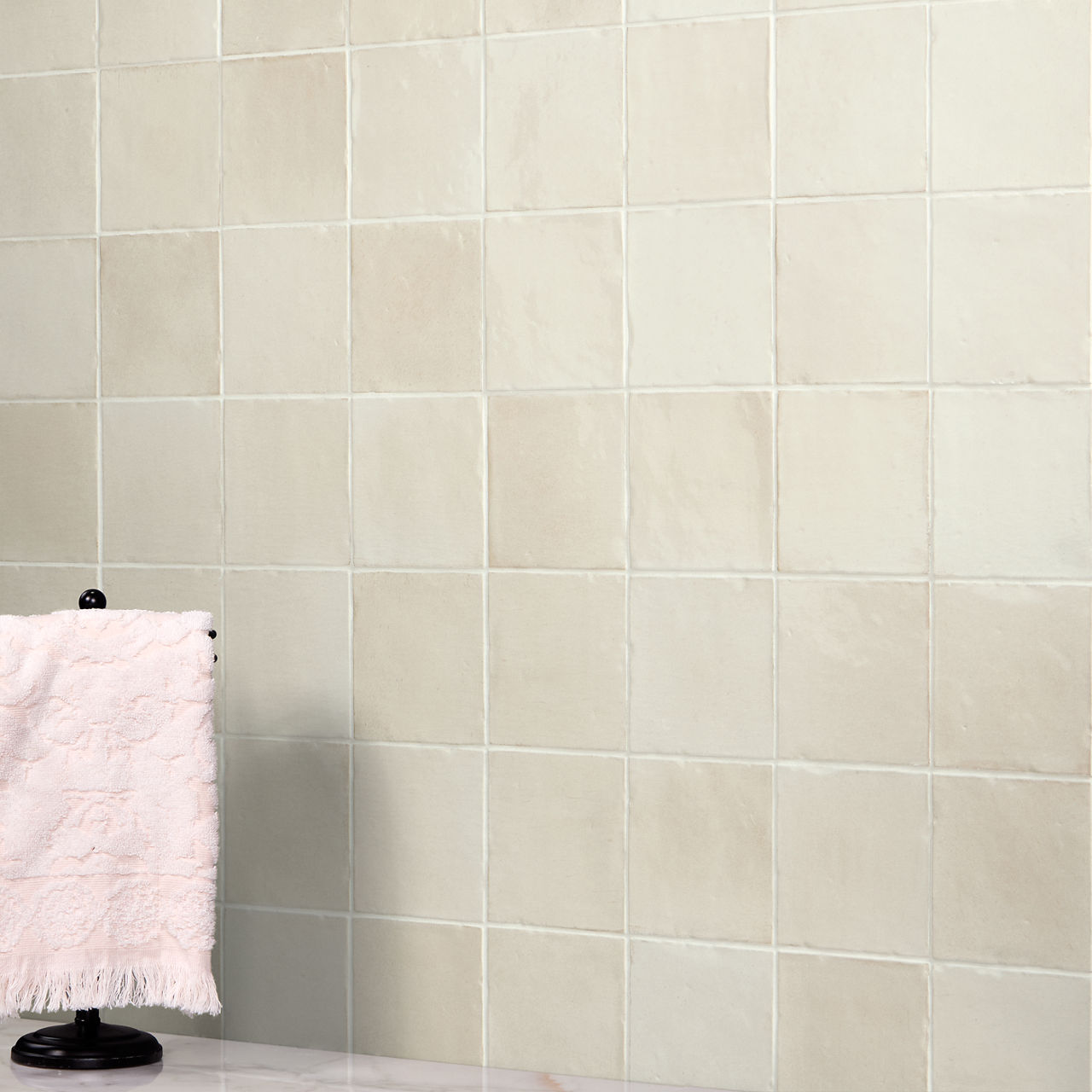 DAL_RA03_4x4_Unbound_Handcrafted_GL_LivePanel_Prop_01