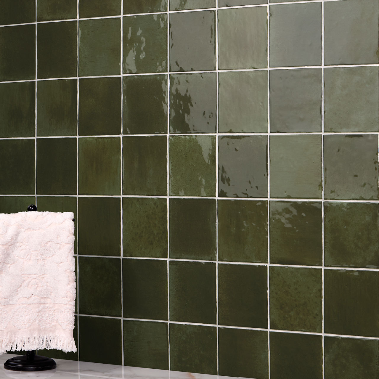 Nook 4x4 Glossy Green Ceramic Wall Tile | Relicca by Daltile