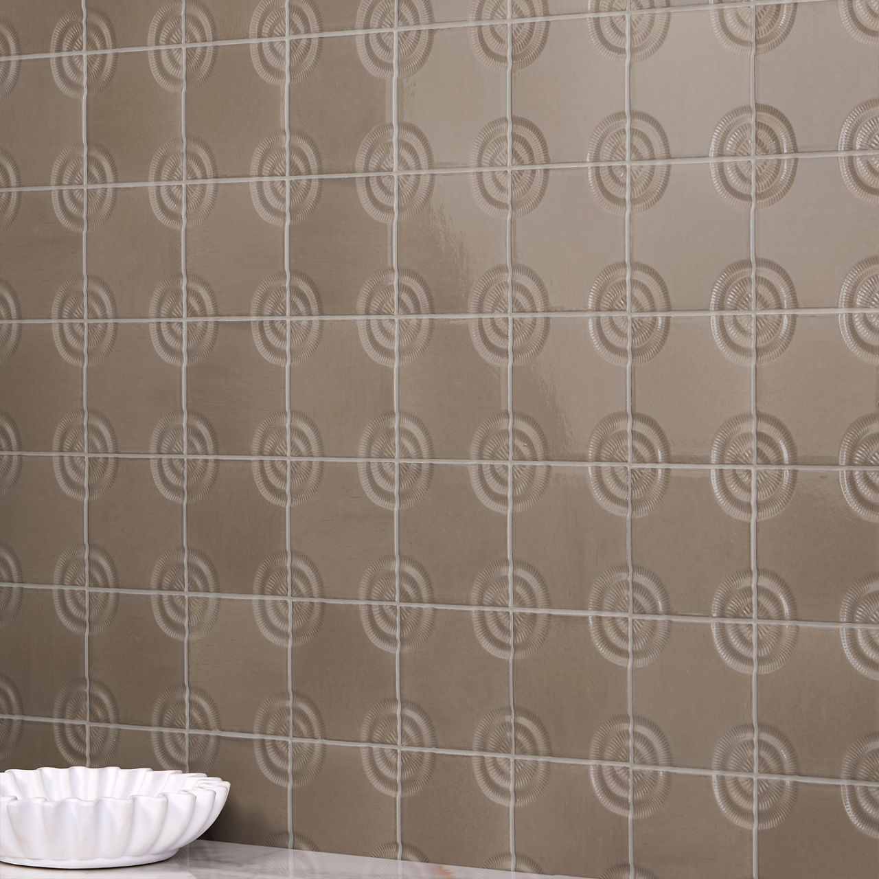 DAL_RA05_4x4_Antique_Circle_GL_LivePanel_Prop_01