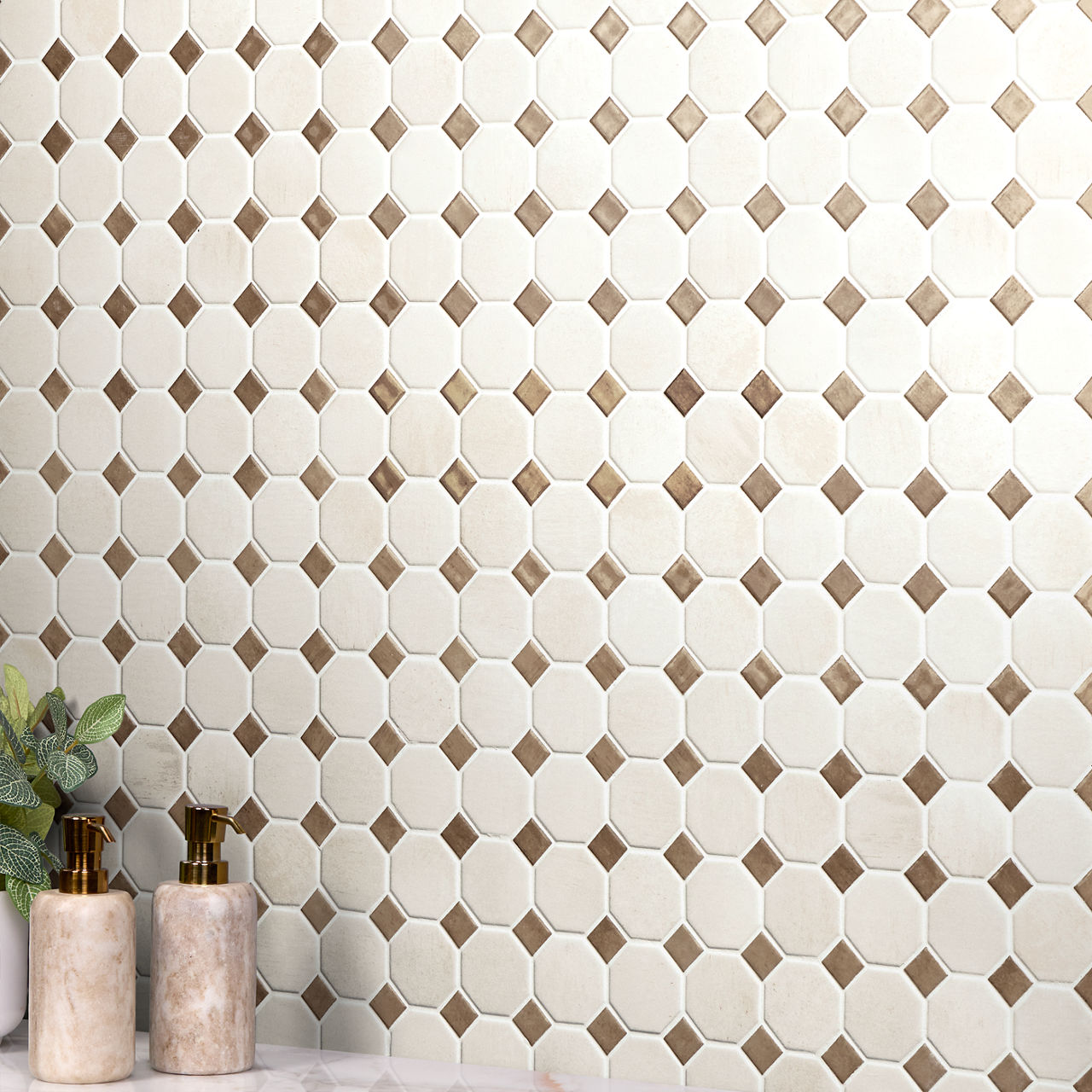 DAL_RA08_OctDot_Msc_PristineFoxed_MX_LivePanel_Prop_01