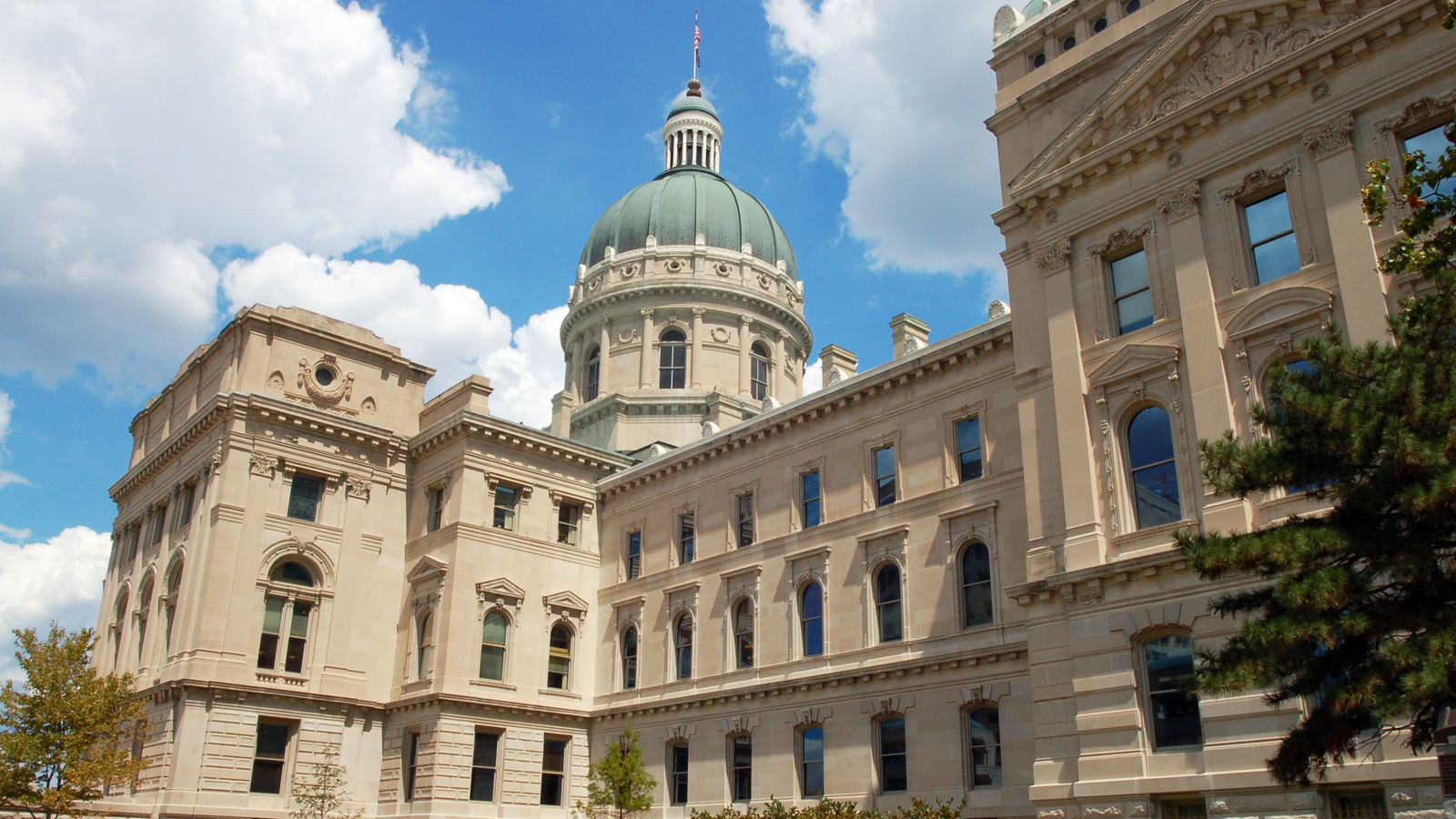 Exterior view of the Indiana state capitol building, Indianapolis, Indiana